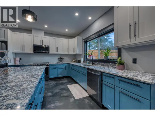 10795 Westshore Road, Vernon, British Columbia V1H2C3