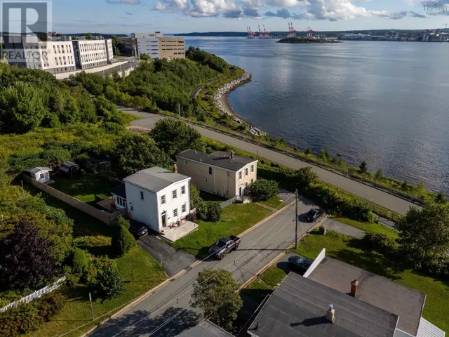 33 Cuisack Street, Dartmouth, Nova Scotia B2Y2L7