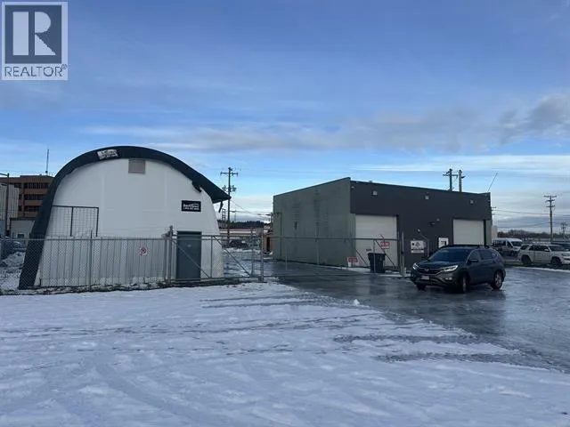 938-970 LOWER PATRICIA BOULEVARD, Prince George, British Columbia V2L3V7