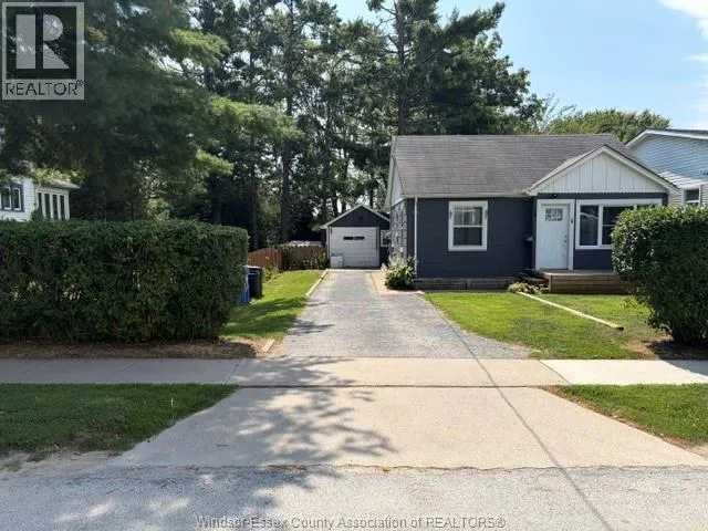 14 SMITH AVENUE, Leamington, Ontario N8H1G1