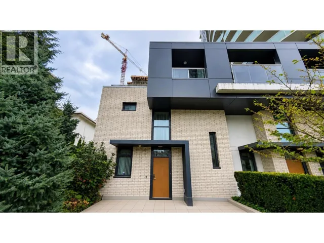 1 6638 DUNBLANE AVENUE, Burnaby, British Columbia V5H0G8