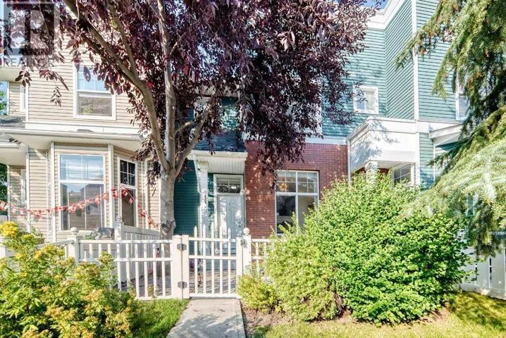 252 McKenzie Towne Link SE, Calgary, Alberta T2Z4G3