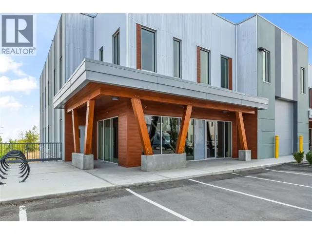 2175 Optic Court Unit# 302, Kelowna, British Columbia V1V2K5