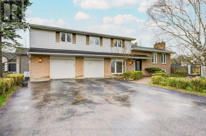 11 GEORGE STREET, East Gwillimbury (Sharon), Ontario L0G1V0