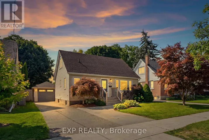 20 HILLVIEW STREET, Kitchener, Ontario N2H5P8