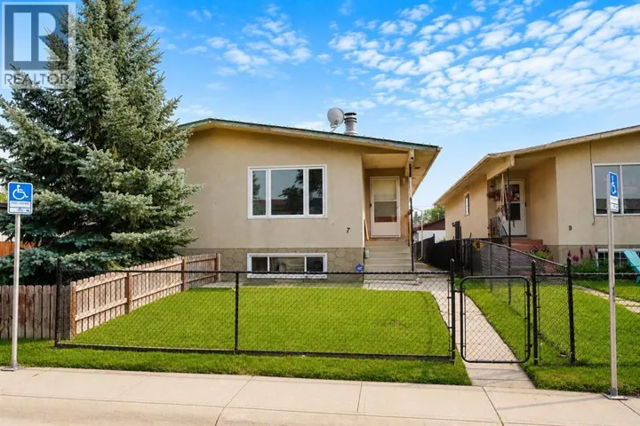 7 Dovercliffe Way SE, Calgary, Alberta T2B1W5