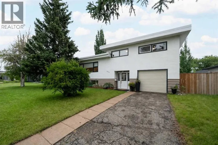 8628 7 Street SW, Calgary, Alberta T2V1G9