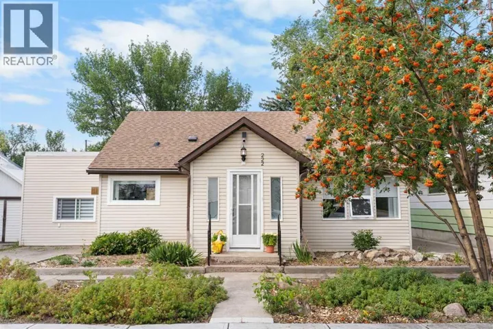 222 45 Avenue W, Claresholm, Alberta T0L0T0