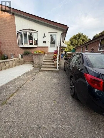 43 CORBY CRESCENT, Brampton (Brampton South), Ontario L6Y1H3