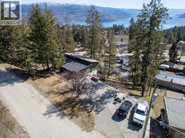 6333 Forest Hill Drive, Peachland, British Columbia V0H1X8