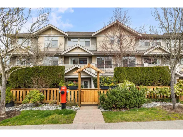 4 22225 50 AVENUE, Langley, British Columbia V2Y0G7