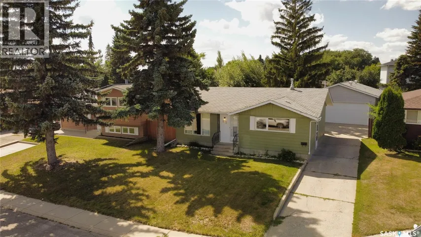 142 BLAKE PLACE, Saskatoon, Saskatchewan S7M4C1