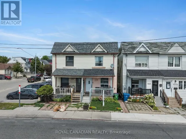 2538 ST CLAIR AVENUE W, Toronto (Rockcliffe-Smythe), Ontario M6N1L6