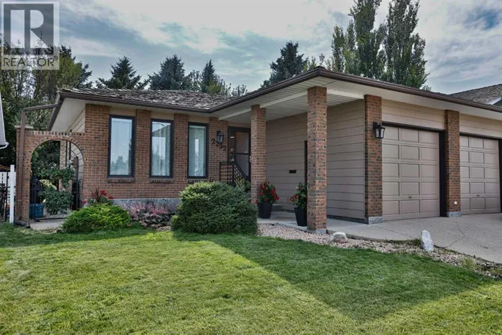 2252 26 Avenue S, Lethbridge, Alberta T1K6K1
