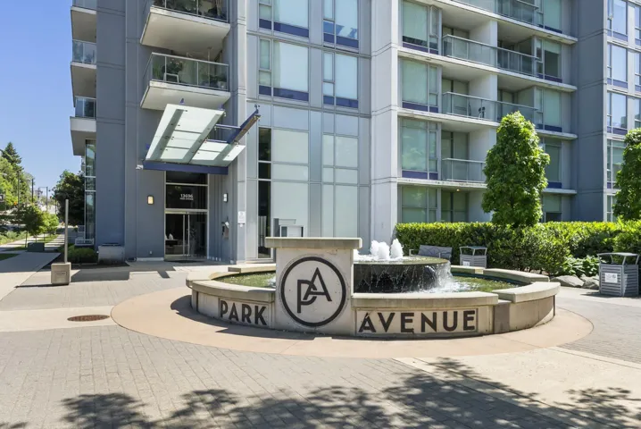 3908 13696 100 AVENUE, Surrey, British Columbia V3T0L5