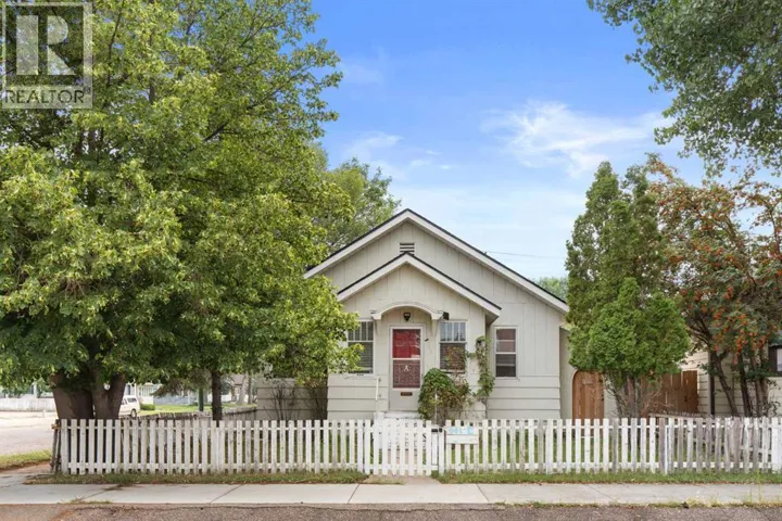 501E Allowance Avenue SE, Medicine Hat, Alberta T1A3G1