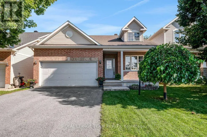 92 HARTSMERE DRIVE, Ottawa, Ontario K2S2B7
