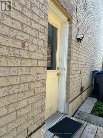 79 PERTOSA DRIVE, Brampton (Fletcher's Meadow), Ontario L6X4W7