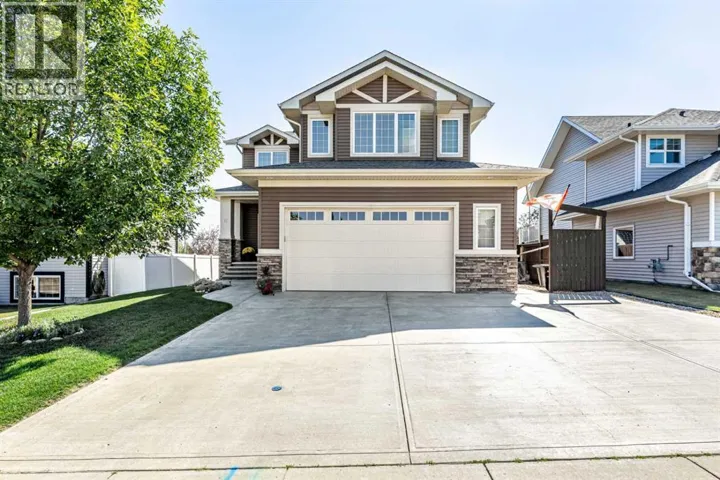 12 Edina Close, Lacombe, Alberta T4L0G2