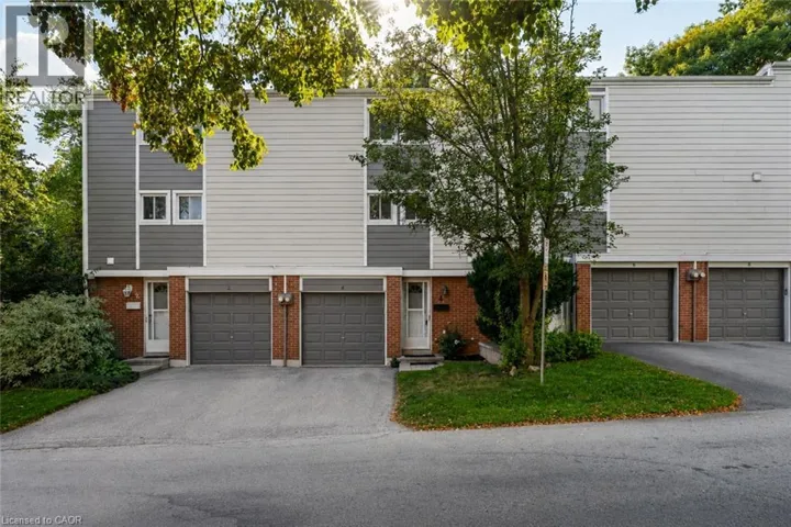 4 PATRICE Court, Dundas, Ontario L9H5P5
