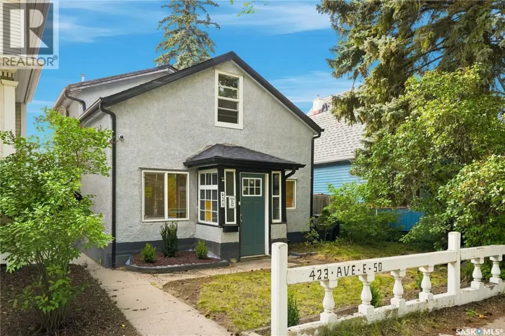 423 E AVENUE S, Saskatoon, Saskatchewan S7M1S4
