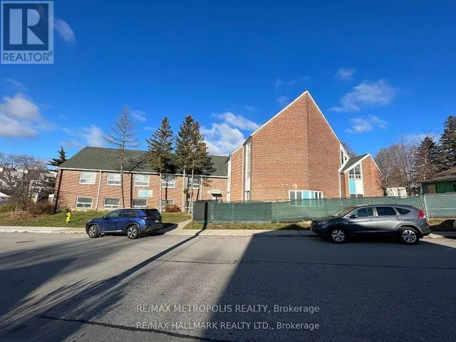 2 - 233 WESTVIEW BOULEVARD, Toronto (O'Connor-Parkview), Ontario M4B3J7