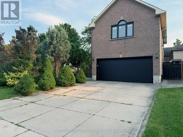 43 FALCONRIDGE DRIVE, Hamilton (Carpenter), Ontario L9B2P3
