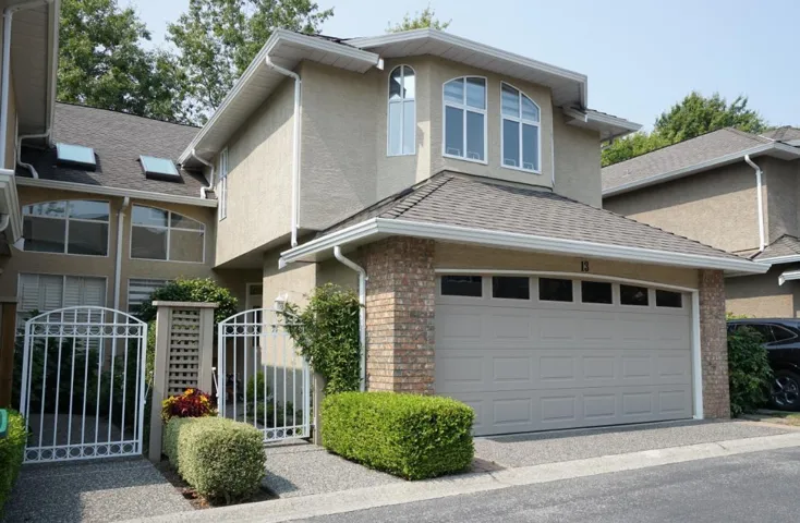 13 6211 W BOUNDARY DRIVE, Surrey, British Columbia V3X3G7