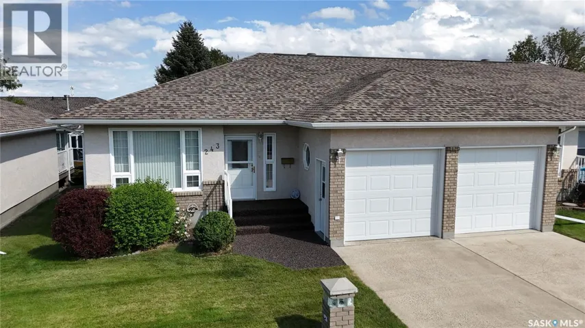 243 165 Robert STREET W, Swift Current, Saskatchewan S9H5E7