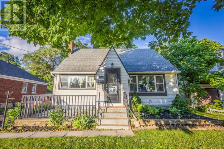 6088 DORCHESTER ROAD, Niagara Falls (Dorchester), Ontario L2G5T2