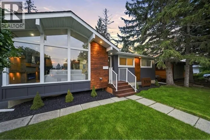 8304 11 Street SW, Calgary, Alberta T2V1N6