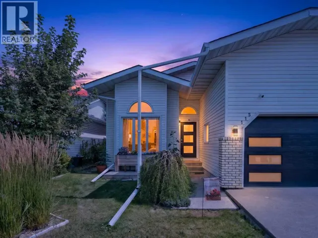 115 Wood Valley Court SW, Calgary, Alberta T2W5S4