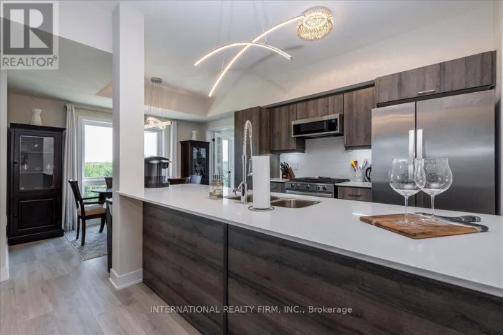 301 - 8 CULINARY LANE, Barrie, Ontario L9J0T2