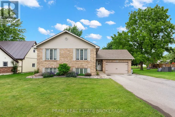 24 QUEEN STREET W, Lambton Shores (Forest), Ontario N0N1J0
