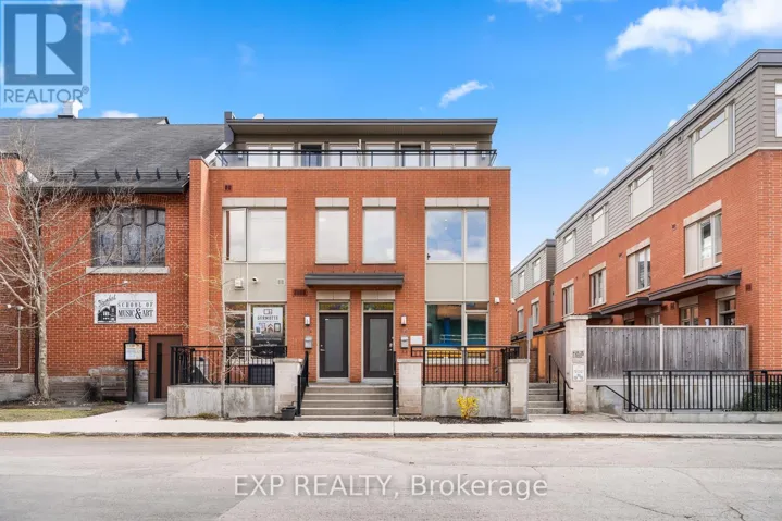 360 RAVENHILL AVENUE E, Ottawa, Ontario K2A1S5