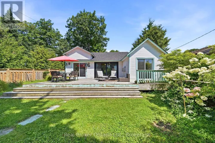 7 OLIVER DRIVE, Tiny, Ontario L0L2J0