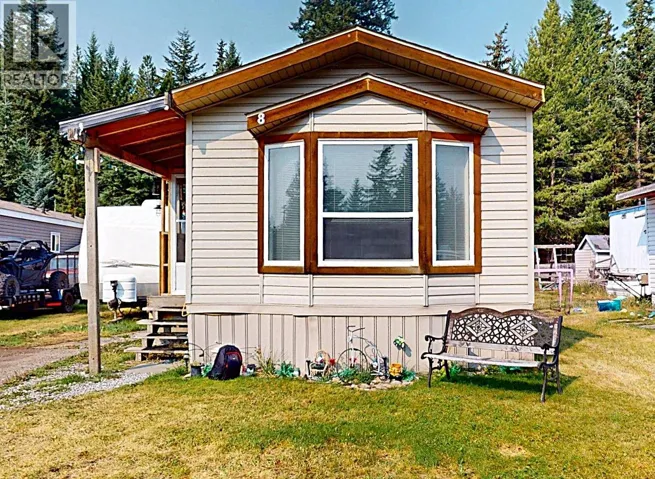 8 CARLING Place, Elkford, British Columbia V0B1H0
