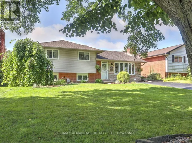 45 AGINCOURT GARDENS, London South (South T), Ontario N5Z4E5