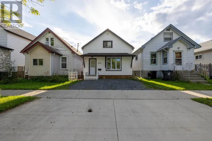 815 Minnesota ST, Thunder Bay, Ontario P7C3L7