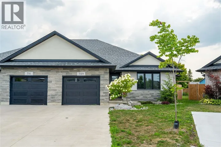 709 FERDINANDS CRESCENT, Sarnia, Ontario N7W0B5