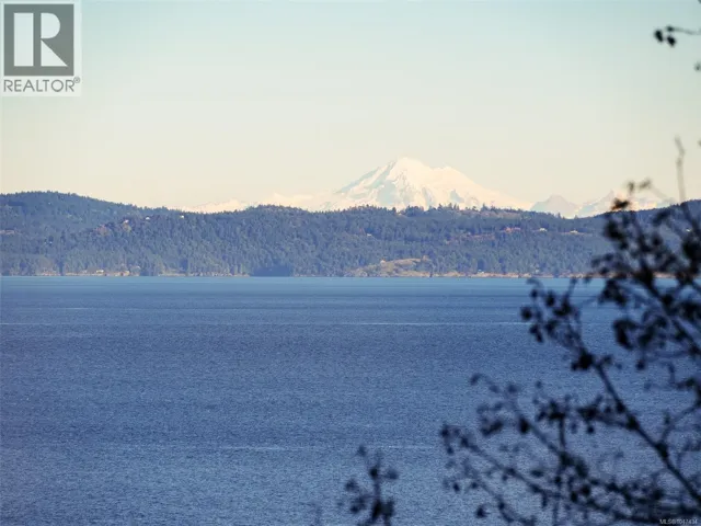 4553 Cordova Bay Rd, Saanich, British Columbia V8X3V6