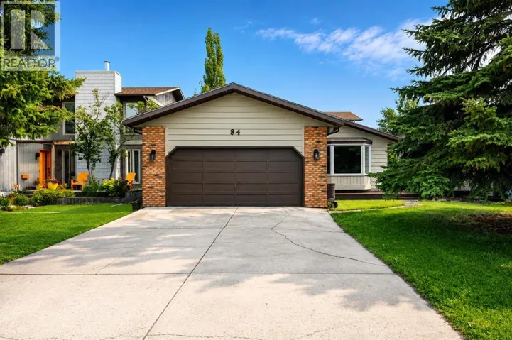 84 Deermoss Crescent SE, Calgary, Alberta T2J6P4
