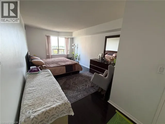 325 WEBB Drive Unit# 802, Mississauga, Ontario L5B3Z9