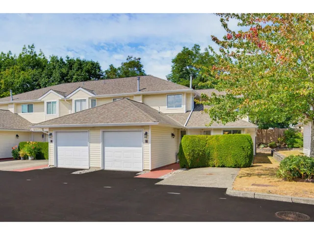 8 21928 48 AVENUE, Langley, British Columbia V3A8H1