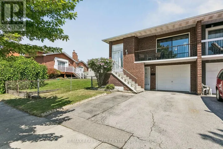 5 HOCKLEY PATH, Brampton (Madoc), Ontario L6V3R3