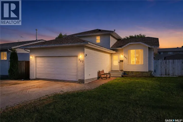 107 Hall CRESCENT, Saskatoon, Saskatchewan S7L7G7