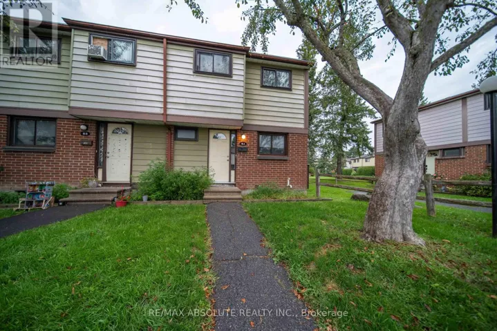 16 A KNOLLSBROOK DRIVE, Ottawa, Ontario K2J1K8