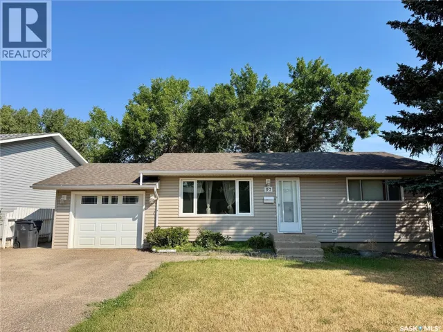 97 Burke CRESCENT, Swift Current, Saskatchewan S9H4E4