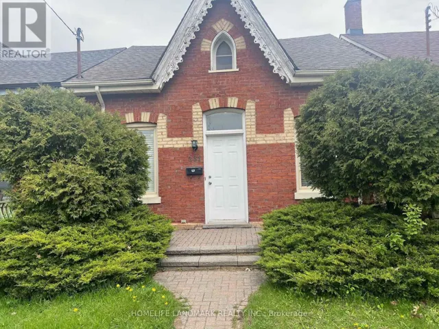 231 CLINTON STREET, Toronto (Palmerston-Little Italy), Ontario M6G2Y4