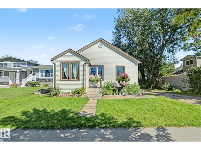 10112 102 Ave, Morinville, Alberta T8R1A7